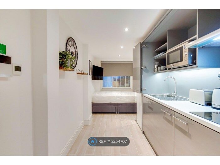 Studio To Rent In Gloucester Place, London, NW1