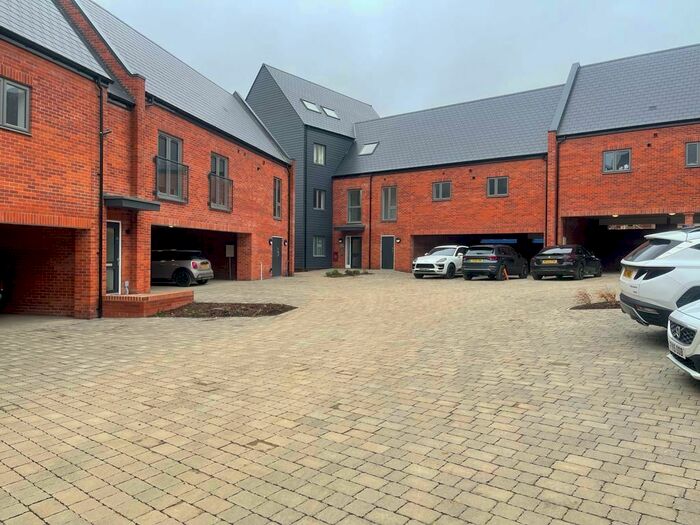 2 Bedroom Apartment To Rent In Rolfe Road, Chelmsford, London, CM1