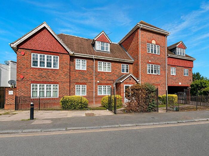 1 Bedroom Flat For Sale In Pannells Court, New Heston Road, Heston, TW5
