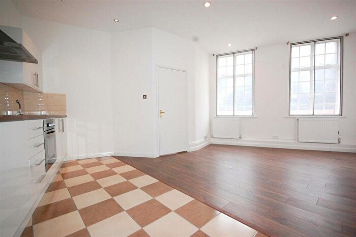 1 Bedroom Apartment To Rent In Old Street, Shoreditch, EC1