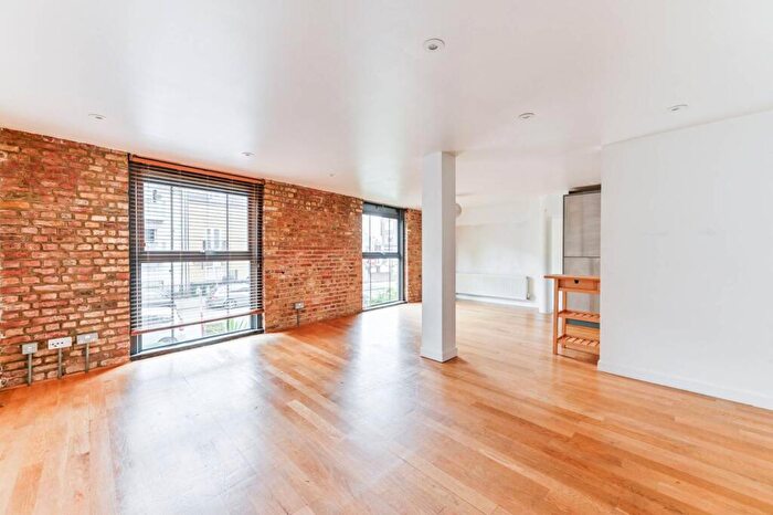 2 Bedroom Flat To Rent In Trewsbury Road, Sydenham, London, SE26