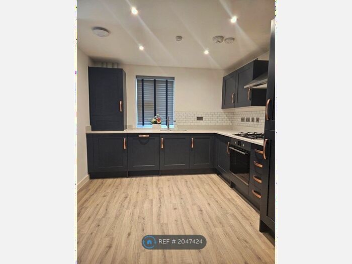 2 Bedroom Flat To Rent In Mason Road, Colchester, CO1