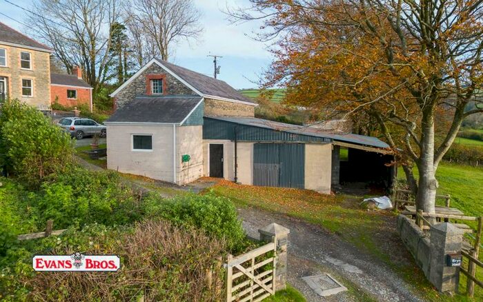 3 Bedroom Smallholding For Sale In Gwyddgrug, Pencader, SA39