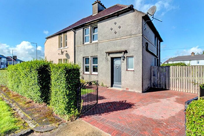 3 Bedroom Semi-Detached House For Sale In Greenhead Road, Dumbarton, G82