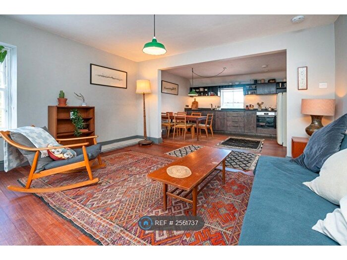 3 Bedroom Flat To Rent In Portobello High Street, Edinburgh, EH15