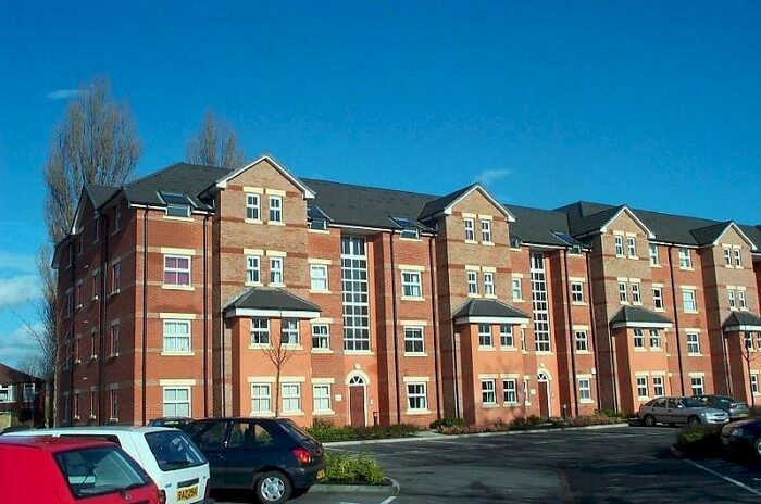 2 Bedroom Apartment To Rent In Capitol Court, Didsbury, M20
