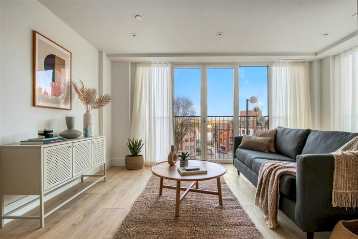 2 Bedroom Flat To Rent In Station Road, New Barnet, Barnet, EN5