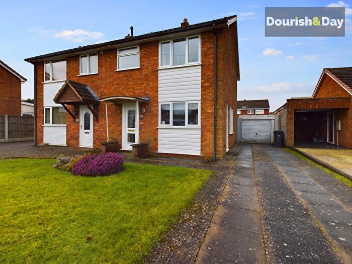 3 Bedroom Semi-Detached House For Sale In Broad Acres, Coven, Wolverhampton, WV9