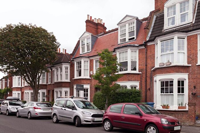 1 Bedroom Flat To Rent In Ryedale, SE22