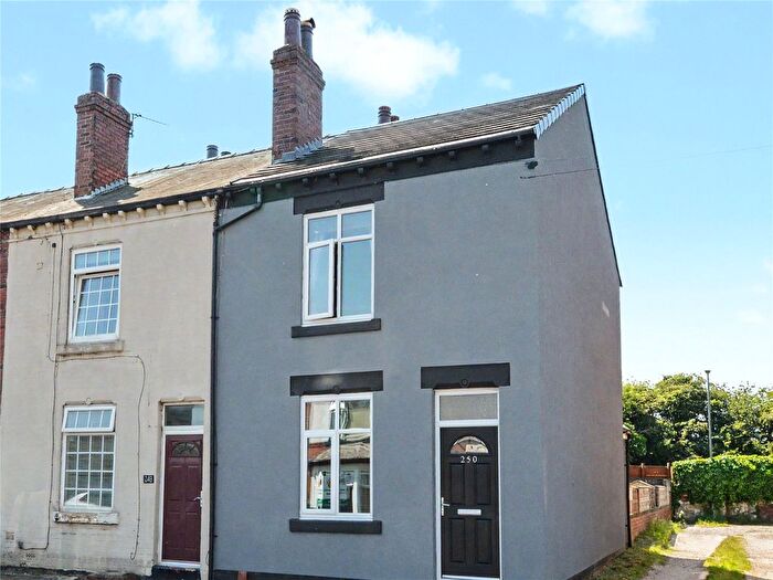 2 Bedroom End Of Terrace House For Sale In Wood Lane, Rothwell, Leeds, West Yorkshire, LS26
