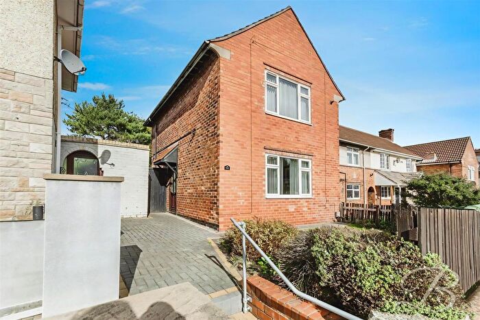 3 Bedroom Semi-detached House For Sale In Laurel Avenue, Church Warsop, Mansfield, NG20