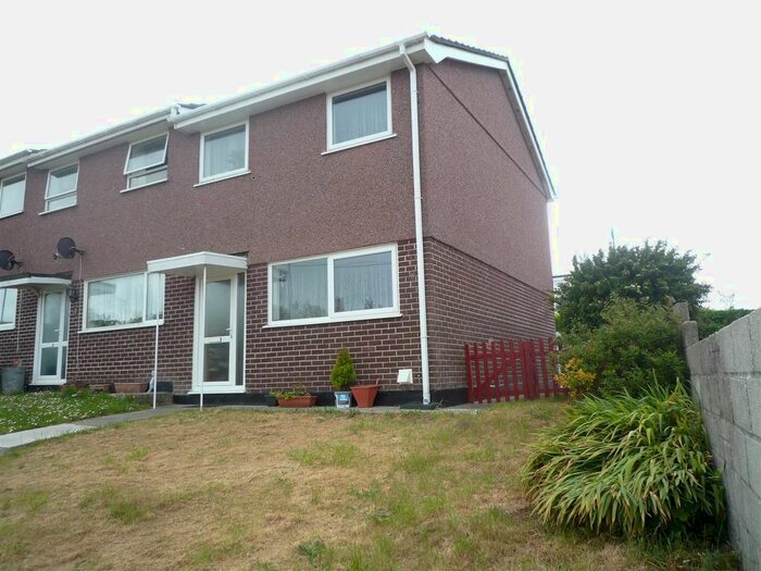 3 Bedroom Semi-Detached House To Rent In Trelan, Camborne, TR14