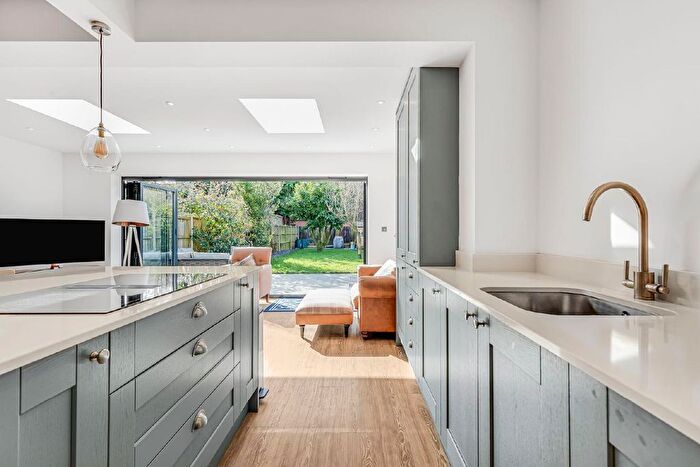 3 Bedroom Semi Detached House For Sale In Dawson Road, Kingston Upon Thames, Greater London, KT1