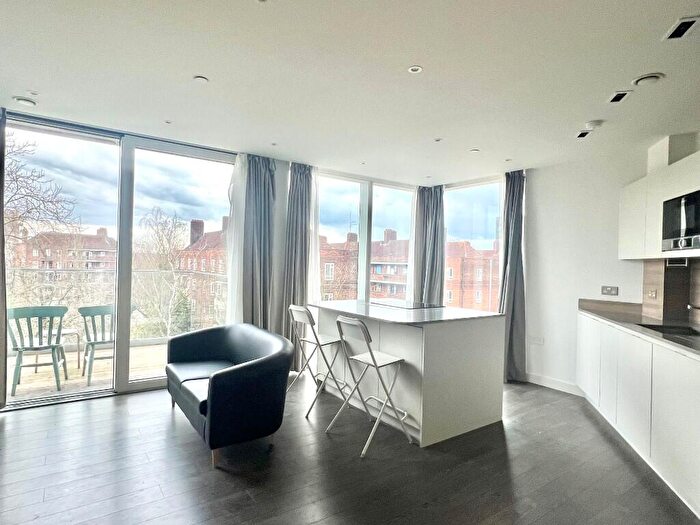 1 Bedroom Apartment To Rent In Woodberry Down, London, N4