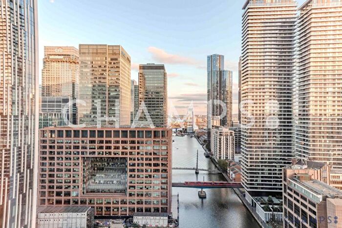 Studio To Rent In Landmark Pinnacle, Marsh Wal, E14