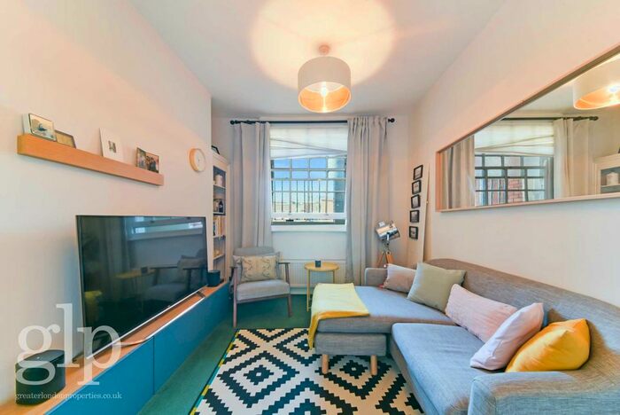 2 Bedroom Flat To Rent In Queen Alexandra Mansions, Bloomsbury, WC1H