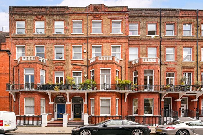 1 Bedroom Flat For Sale In Rosary Gardens, South Kensington, SW7