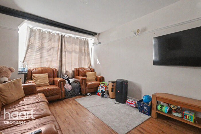 4 Bedroom End Of Terrace House For Sale In Stafford Road, Croydon, CR0