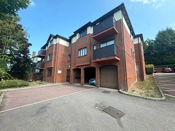 1 Bedroom Apartment To Rent In London Road, High Wycombe, HP10
