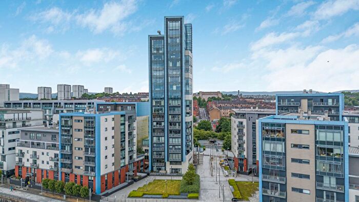 2 Bedroom Flat For Sale In Meadowside Quay Square, Glasgow Harbour, G11