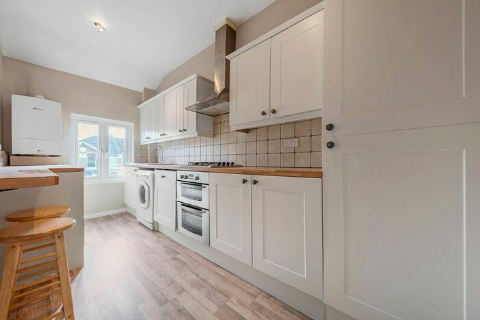 2 Bedroom Flat To Rent In Tierney Road, Streatham Hill, London, SW2