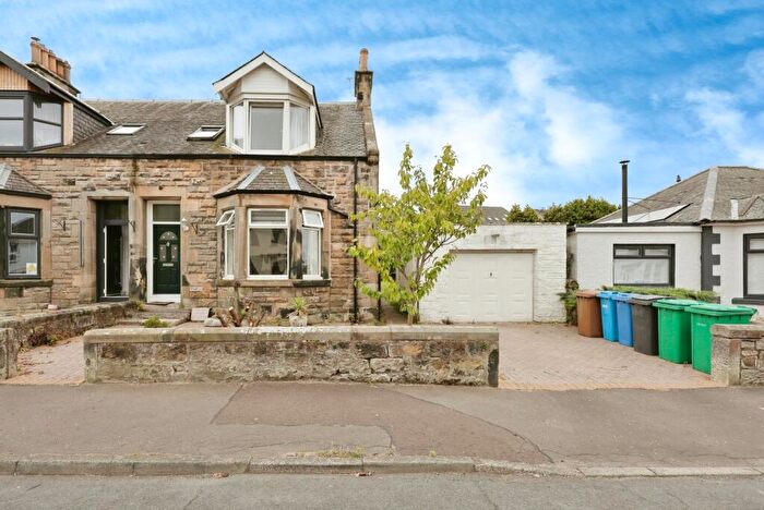 3 Bedroom Semi-Detached House For Sale In Broomhill Avenue, Burntisland, Fife, KY3