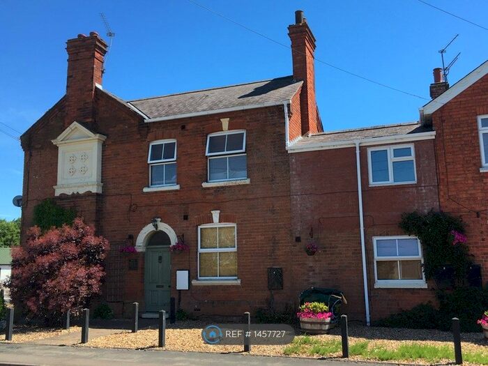 2 Bedroom Flat To Rent In Main Street, Rugby, CV23