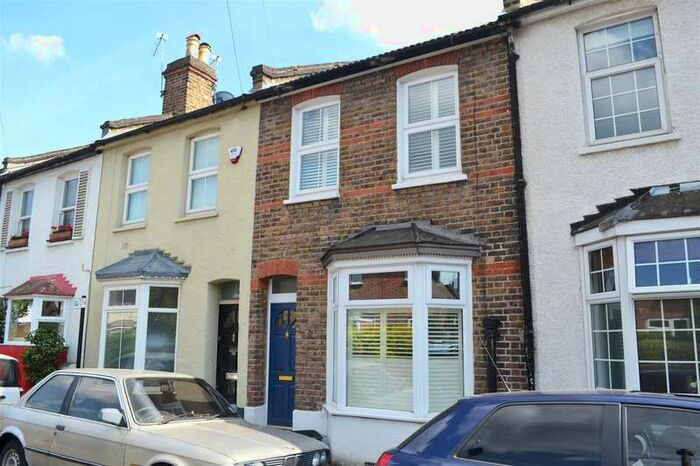 2 Bedroom Cottage To Rent In Queens Terrace, Isleworth, TW7
