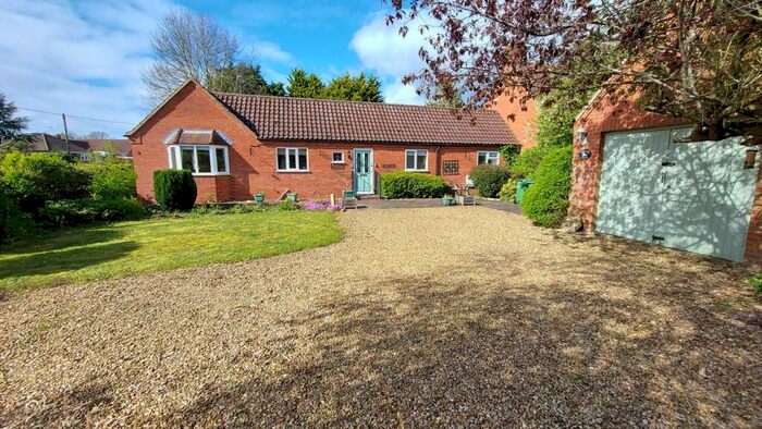 2 Bedroom Detached Bungalow For Sale In Main Road, Dowsby, Bourne, PE10