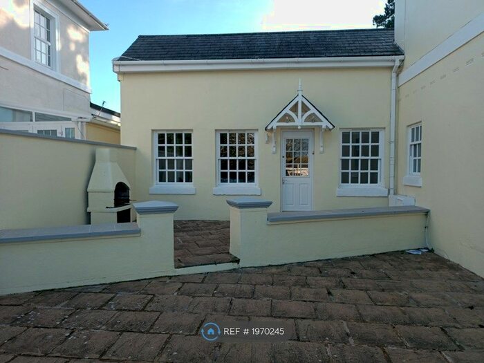 3 Bedroom Bungalow To Rent In Ash Hill Road, Torquay, TQ1