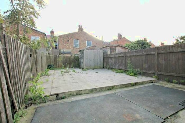 4 Bedroom Terraced House To Rent In Chapter Road, Willesden, NW2