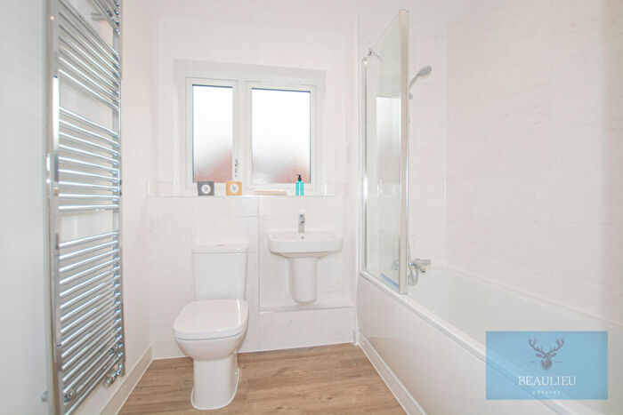 2 Bedroom Apartment To Rent In Louis Faiers Crescent, Chelmsford, CM1