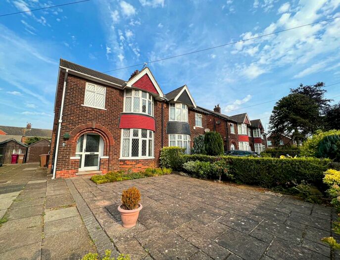 3 Bedroom Semi-Detached House To Rent In Exeter Road, Scunthorpe, DN15