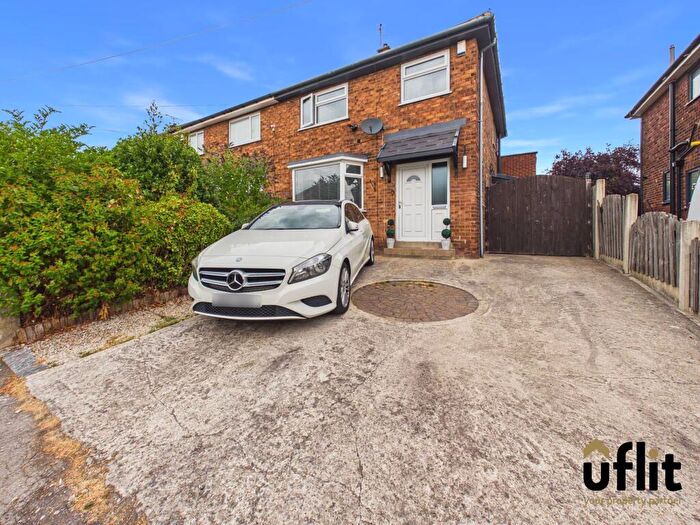 3 Bedroom Semi-Detached House For Sale In Crownhill Road, Brinsworth, Rotherham, S60
