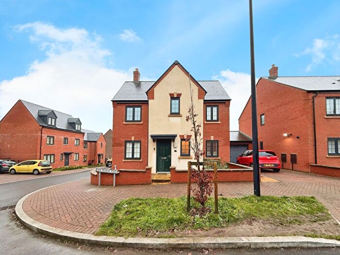 3 Bedroom Detached House For Sale In New Meadow Road, Lightmoor, Telford, TF4