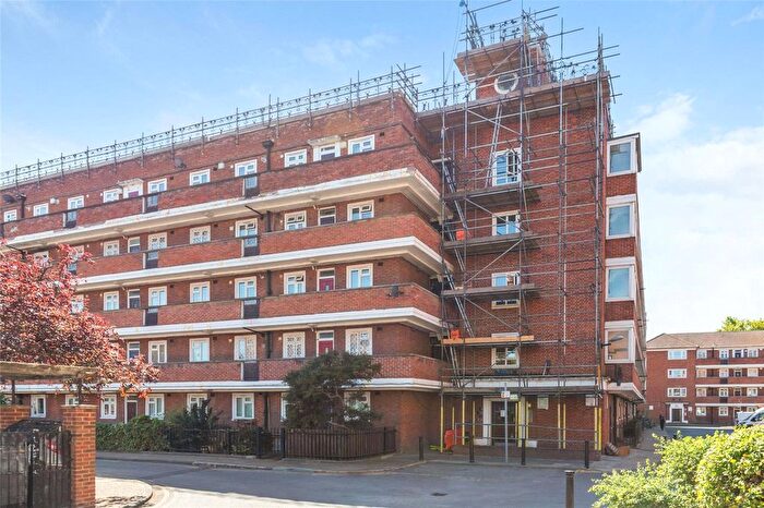 1 Bedroom Flat For Sale In Stockwell Road, London, SW9