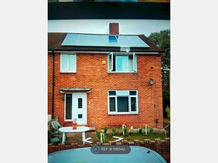 3 Bedroom End Of Terrace House To Rent In Chalton Crescent, Havant, PO9