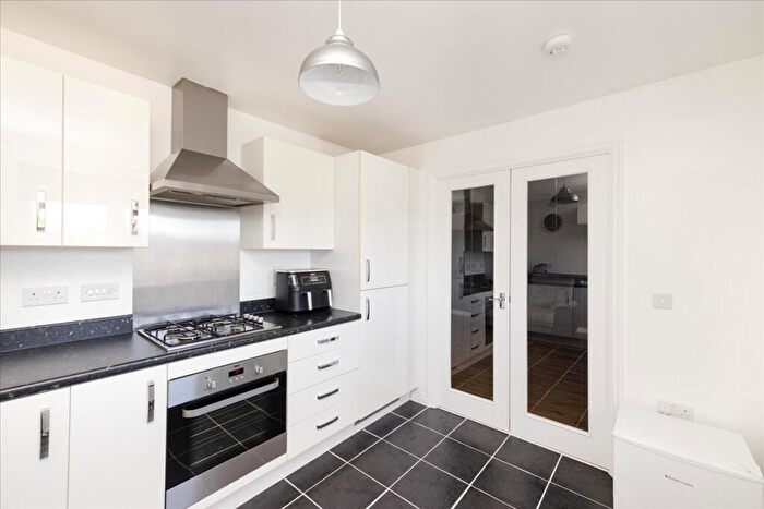 2 Bedroom Flat For Sale In Wester Kippielaw Drive, Dalkeith, EH22