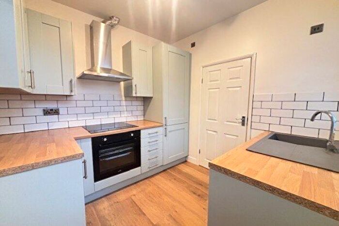 3 Bedroom Semi-Detached House To Rent In Alfreton Road, Sutton-In-Ashfield, NG17