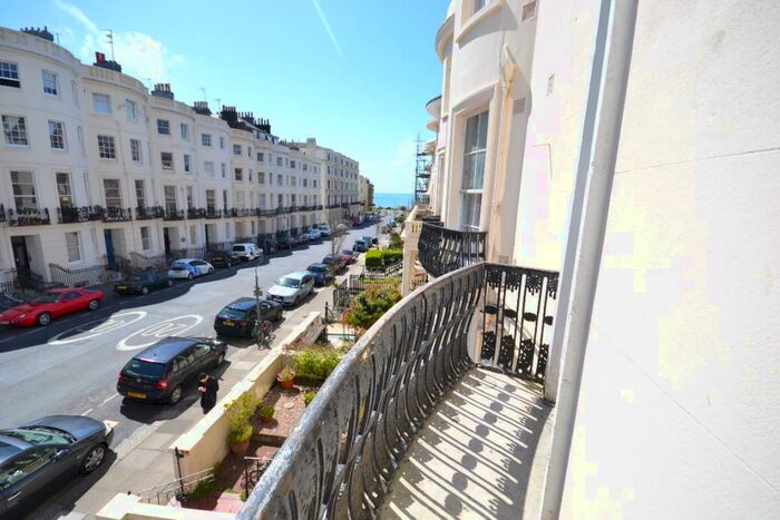Studio To Rent In Lansdowne Place, Hove, East Sussex, BN3