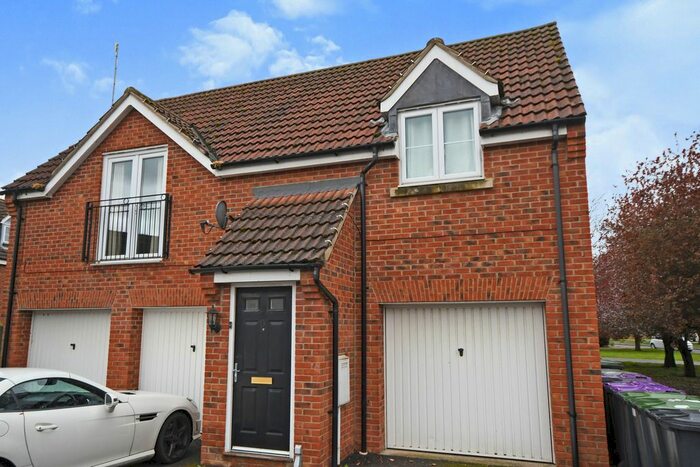 2 Bedroom Maisonette For Sale In Owl Close, Witham St. Hughs, Lincoln, Lincolnshire, LN6