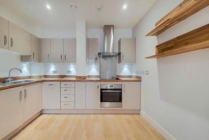 1 Bedroom Flat To Rent In Chandlers Avenue, North Greenwich, London, SE10