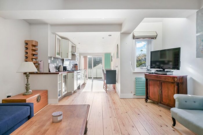 1 Bedroom Flat To Rent In Chiswick High Road, W4
