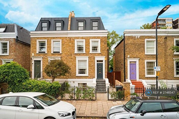 4 Bedroom Semi-Detached House To Rent In Brownlow Road, London, E8