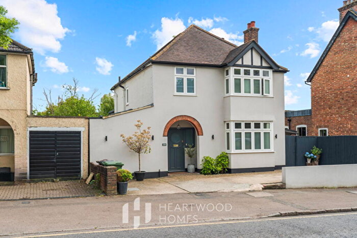 4 Bedroom Detached House For Sale In Hatfield Road, St. Albans, AL1