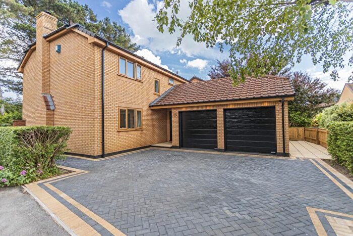 4 Bedroom Detached House For Sale In Penny Hedge, Barton On Sea, Hampshire., BH25