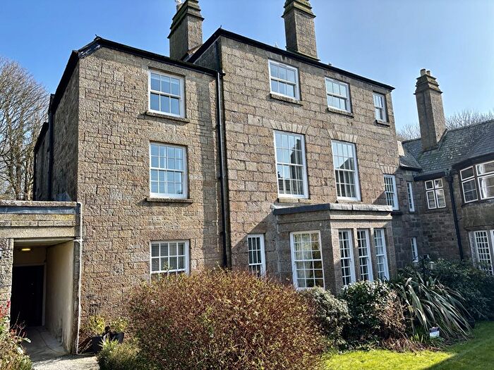 2 Bedroom Flat For Sale In Kenegie Manor, Gulval, TR20