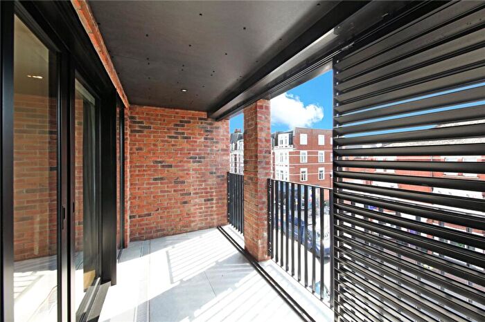 3 Bedroom Flat To Rent In Langham Road, London, N15