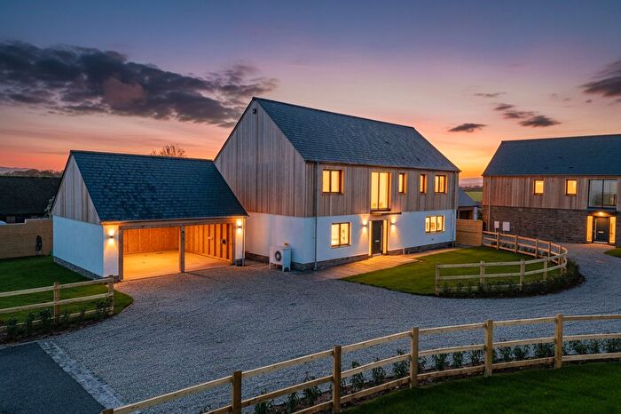 4 Bedroom Detached House For Sale In Hilltops, Cheriton Bishop, EX6