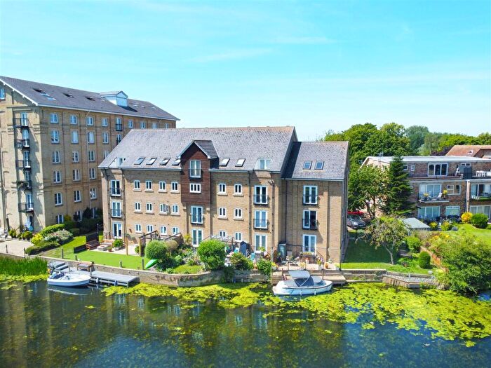 2 Bedroom Apartment For Sale In Mill Side, London Road, St. Ives, PE27